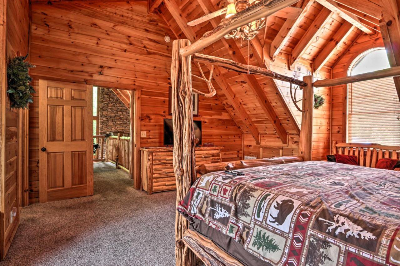 Pigeon Forge Getaway With Covered Patio And Hot Tub! Bagian luar foto