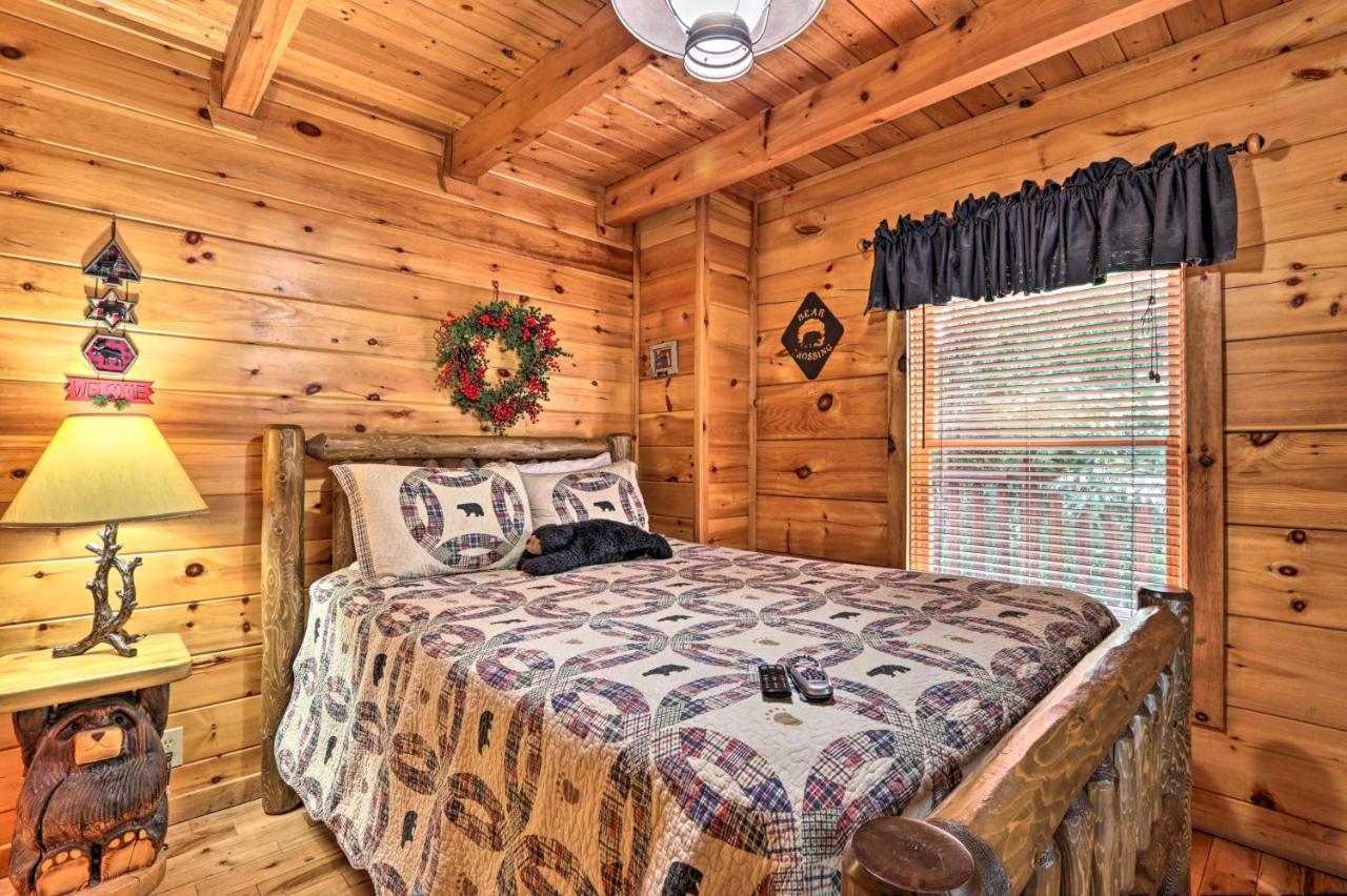 Pigeon Forge Getaway With Covered Patio And Hot Tub! Bagian luar foto