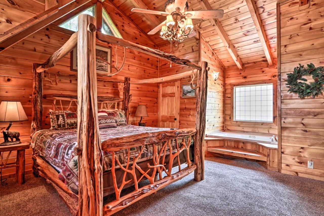 Pigeon Forge Getaway With Covered Patio And Hot Tub! Bagian luar foto