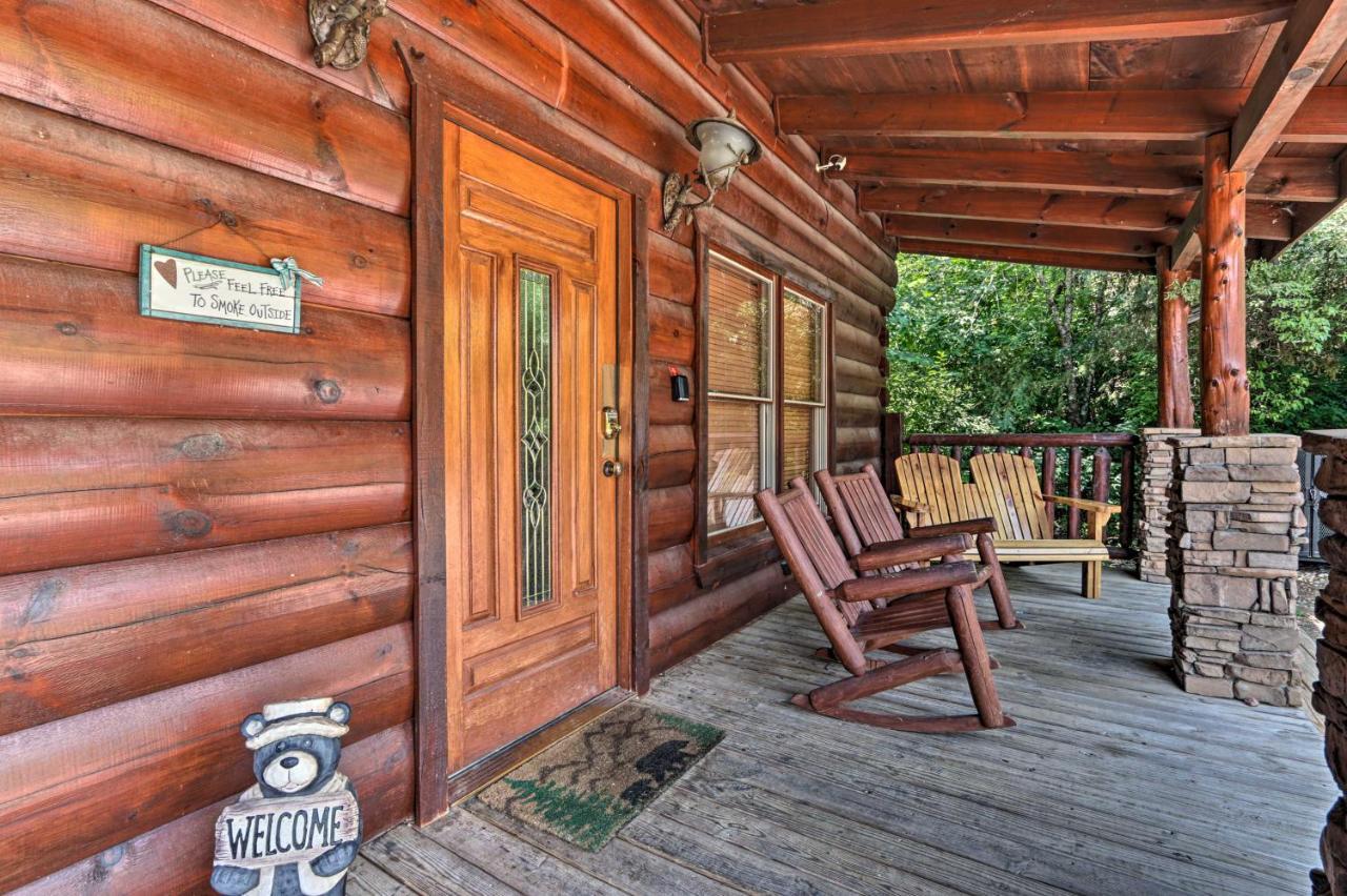 Pigeon Forge Getaway With Covered Patio And Hot Tub! Bagian luar foto